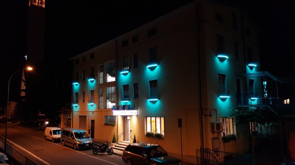 Hotel San Marco Bb Boario Terme Kültér fotó