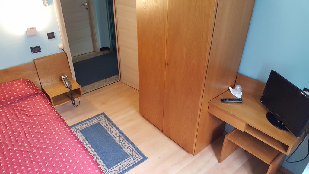 Hotel San Marco Bb Boario Terme Kültér fotó