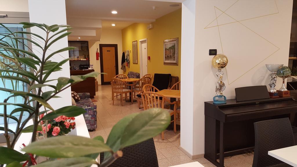 Hotel San Marco Bb Boario Terme Kültér fotó